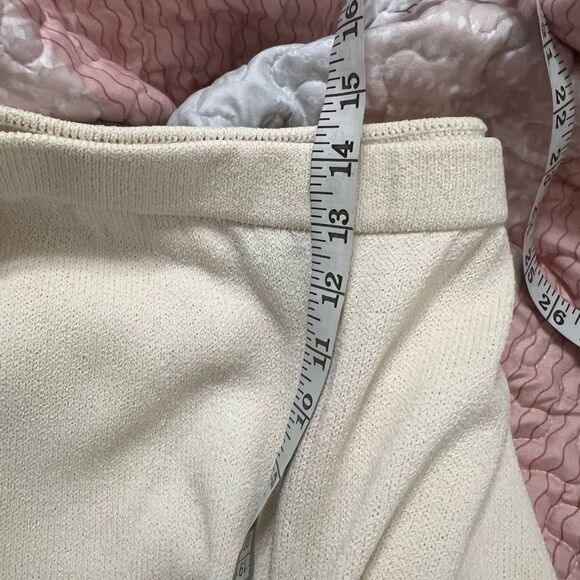 ST JOHN Caviar Ivory Knit cream pants 8 pull on Santana high rise - Picture 10 of 13
